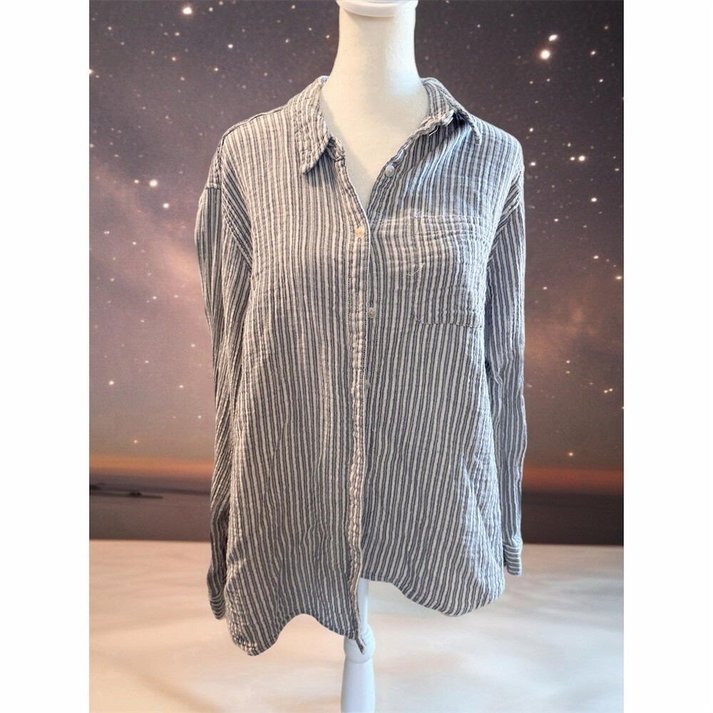 Universal Thread Button-Up Shirt Womens L Blue White Striped Long Sleeve